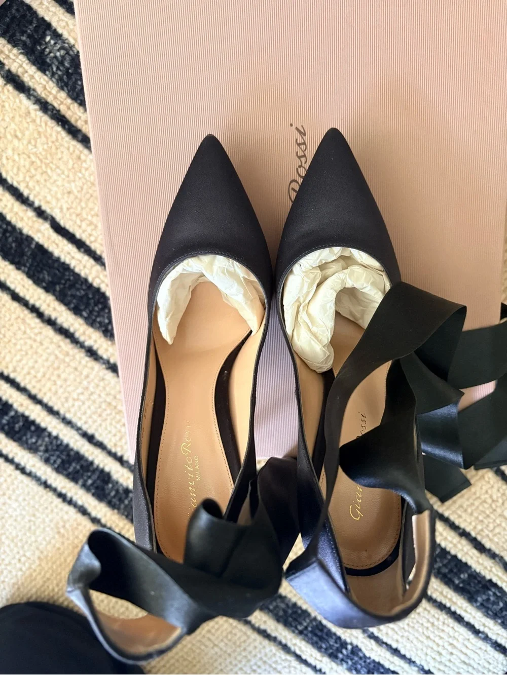 New Gianvito Rossi Black Satin Pointed-Toe Stiletto Pumps